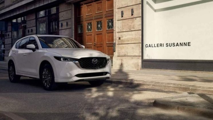 2022 Mazda CX-5 begins at $27,125 Right here s what the purchase price bump gets you